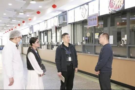 2025年4月12日，《中国纪检监察报》观察版刊发《四川汇聚合力推进“校园餐”专项整治 食以安为先》